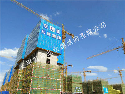 爬架網(wǎng)安裝案例